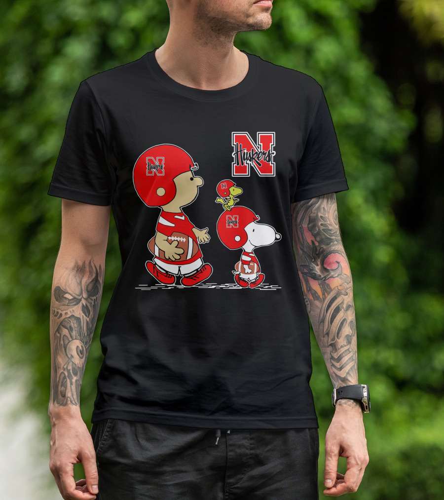 Nebraska Cornhuskers Huskers N Football Peanuts Characters T-Shirt