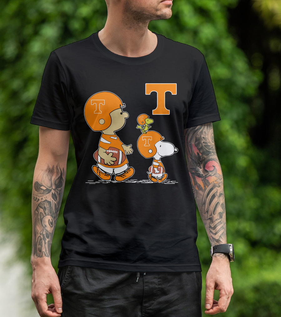 Tennessee Volunteers Peanuts Characters Football Helmet Charlie Brown Snoopy Woodstock T-Shirt