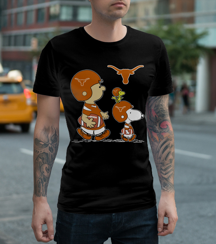 Texas Longhorns Peanuts Football Charlie Brown and Snoopy T-Shirt