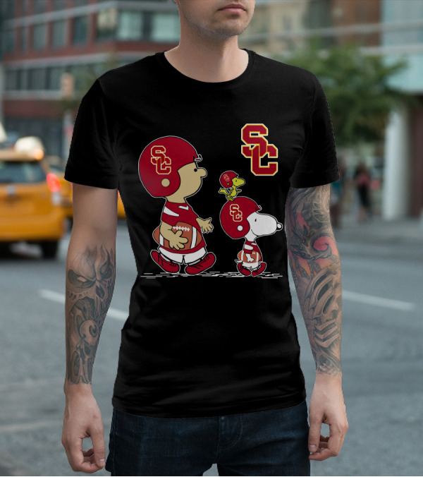 Usc Trojans Sc Football Peanuts Snoopy And Woodstock In Helmets T-Shirt