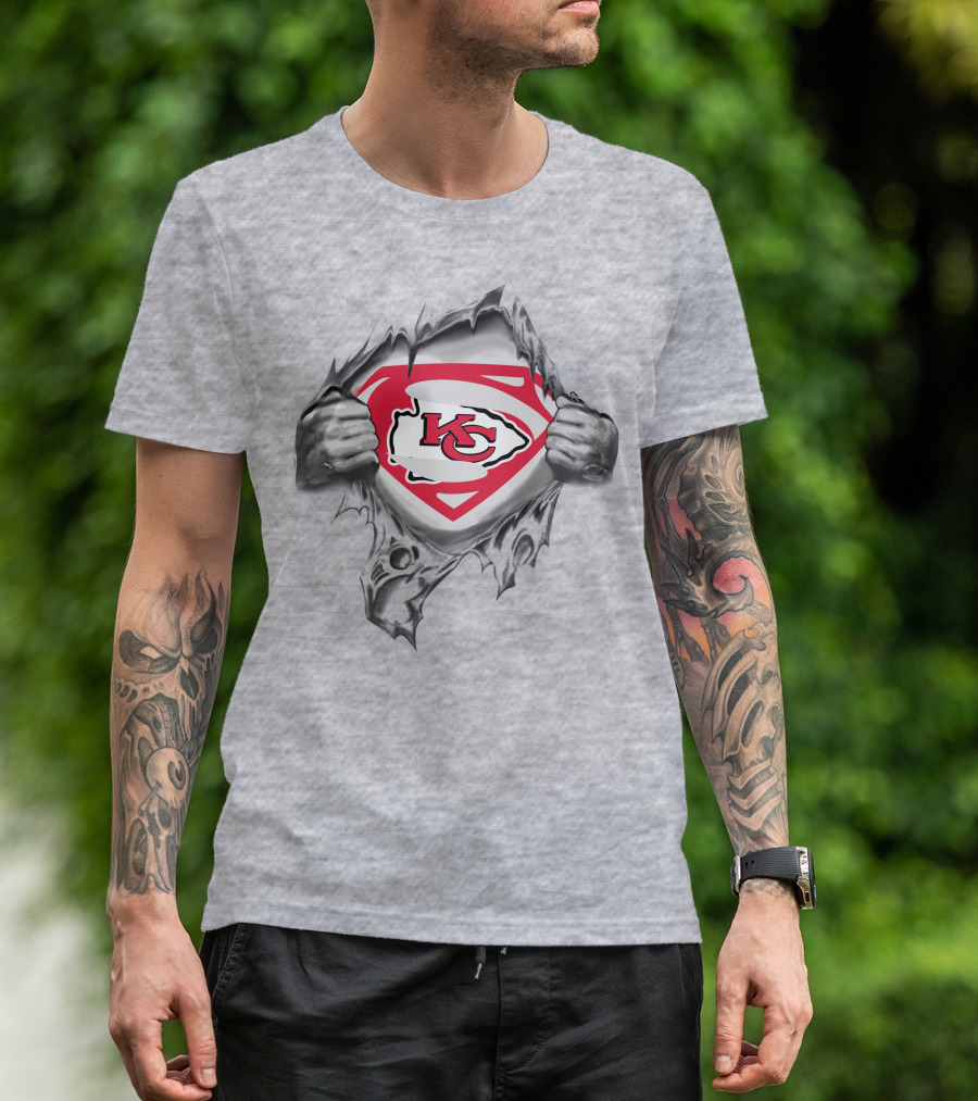 Kansas City Chiefs Superman Logo Shield Tear T-Shirt