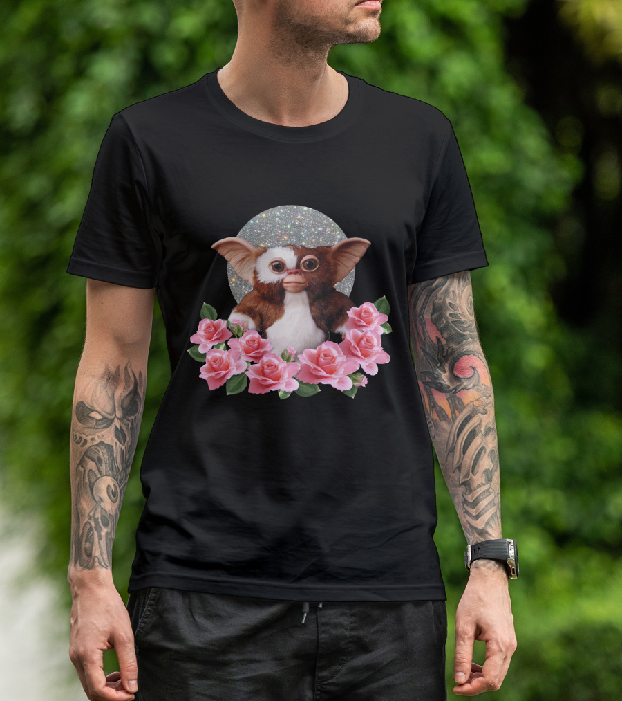 Mogwai Gizmo Glitter Moon With Pink Roses T-Shirt