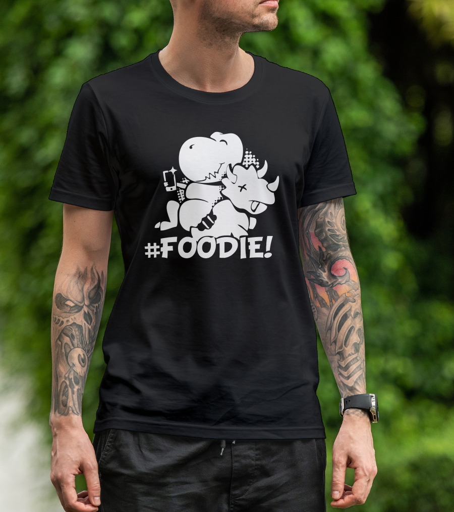 Foodie Dinosaur Eating With Smartphone T-Shirt