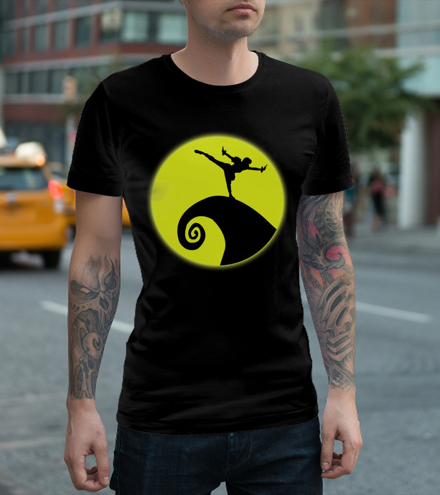 Chun Li Silhouette on Spiraled Hill with Moon Background T-Shirt