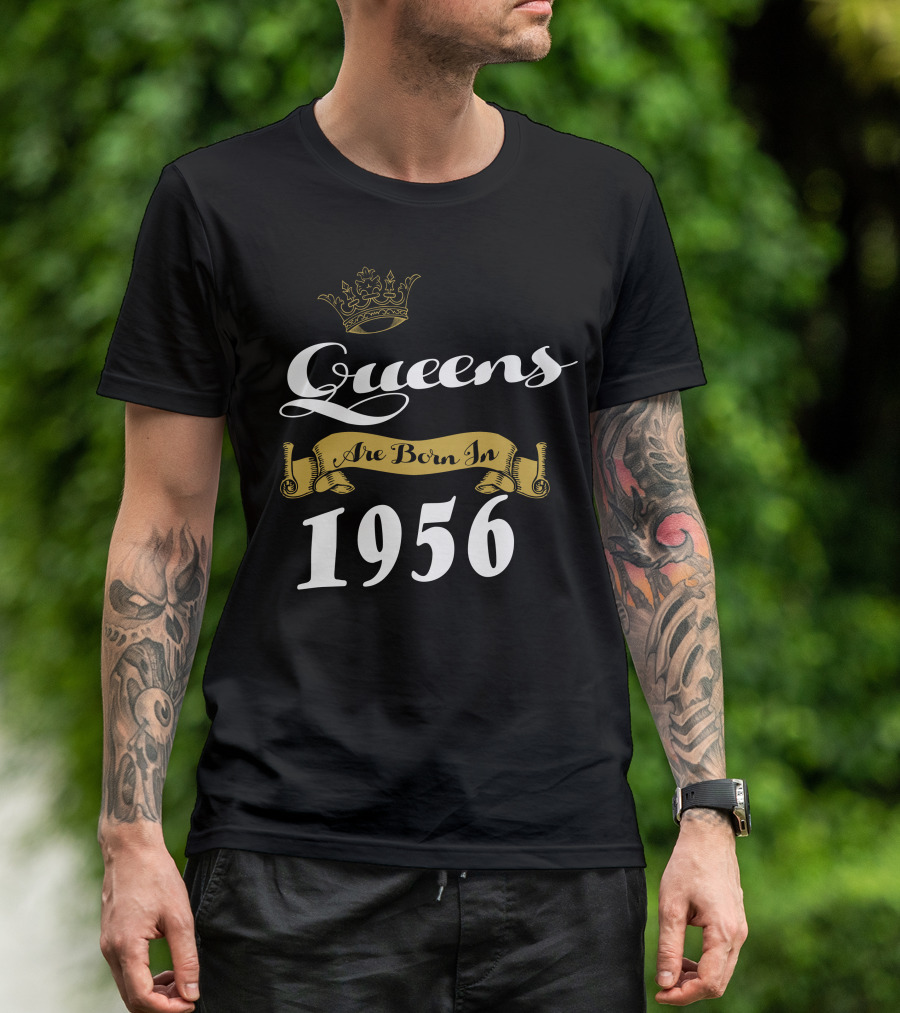 Queens 1956 Vintage Birthday Crown Banner T-Shirt