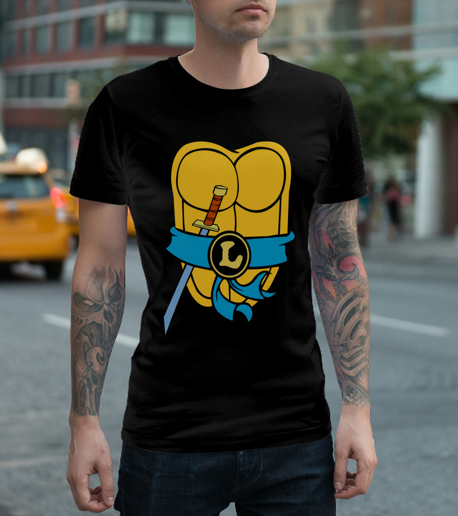 Turtles Leonardo L Belt Armor Sword T-Shirt
