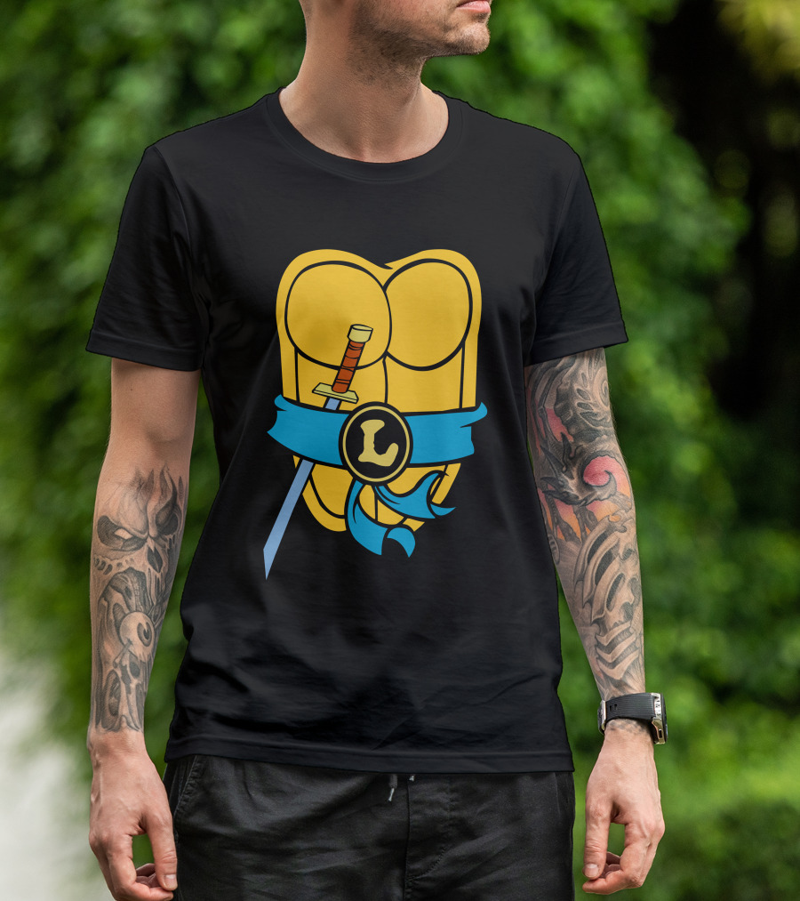 Turtles Leonardo L Belt Armor Sword T-Shirt
