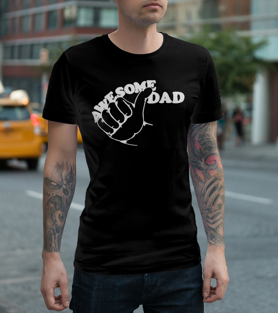 Awesome Dad Thumbs Up T-Shirt