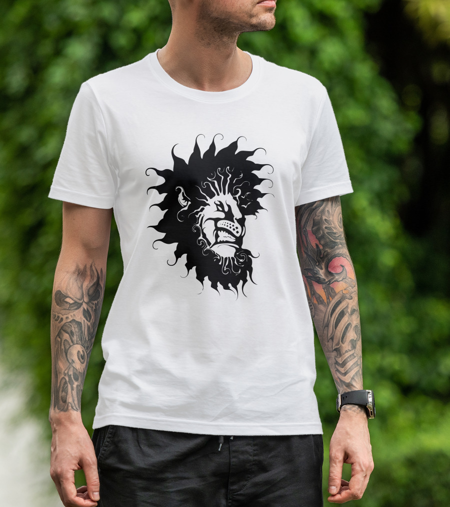 Angry Lion Fierce Roaring Face With Flowing Mane T-Shirt