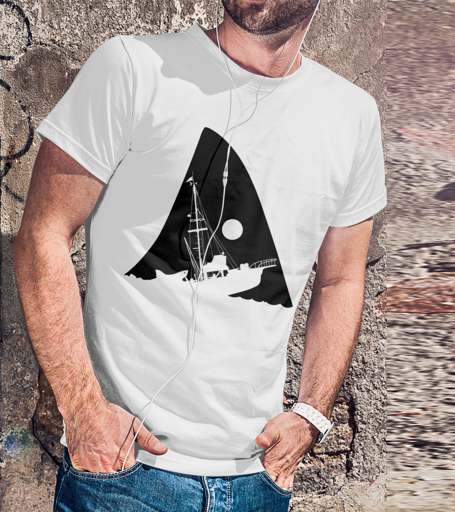 Jaws Shark Fin Ship Silhouette Under Moonlight T-Shirt