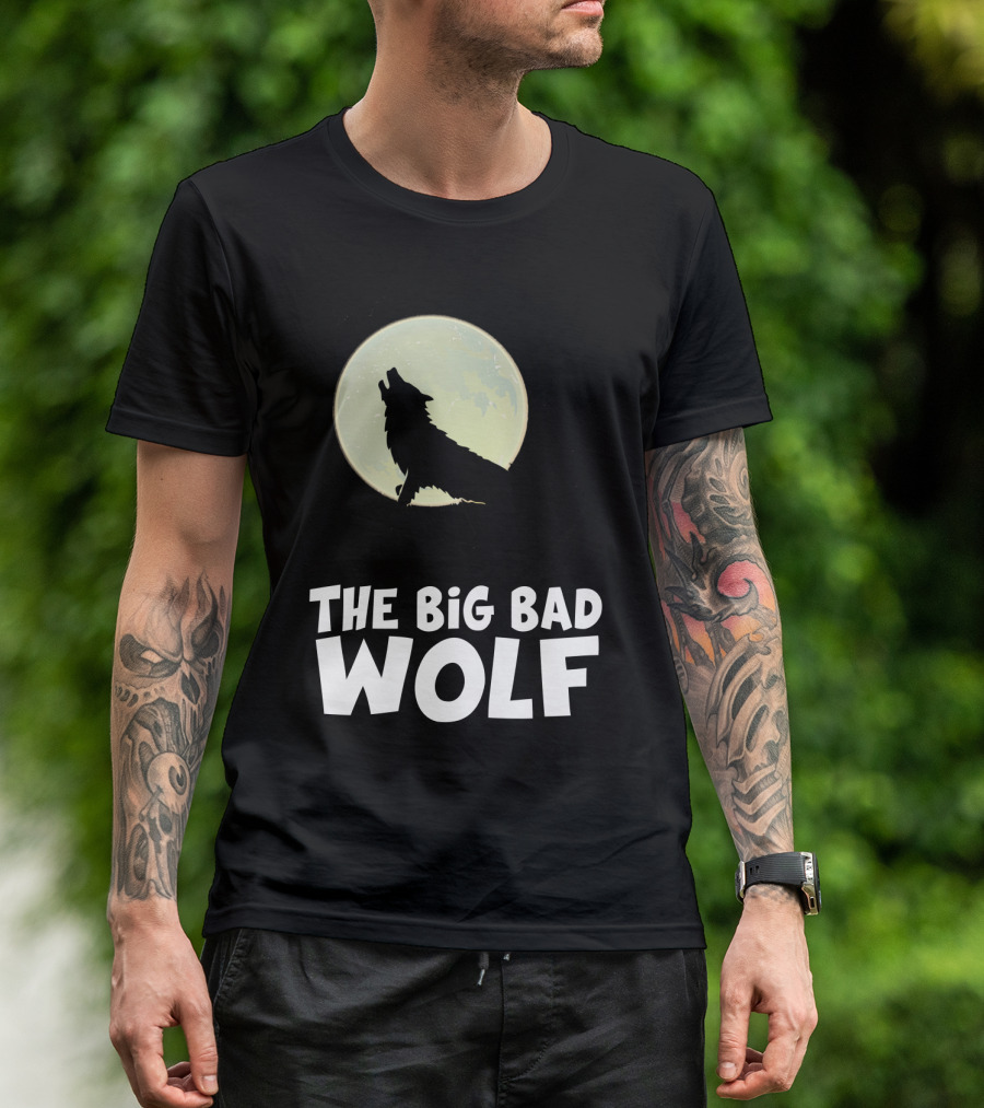 The Big Bad Wolf Howling At Moon With Flying Bat Halloween T-Shirt