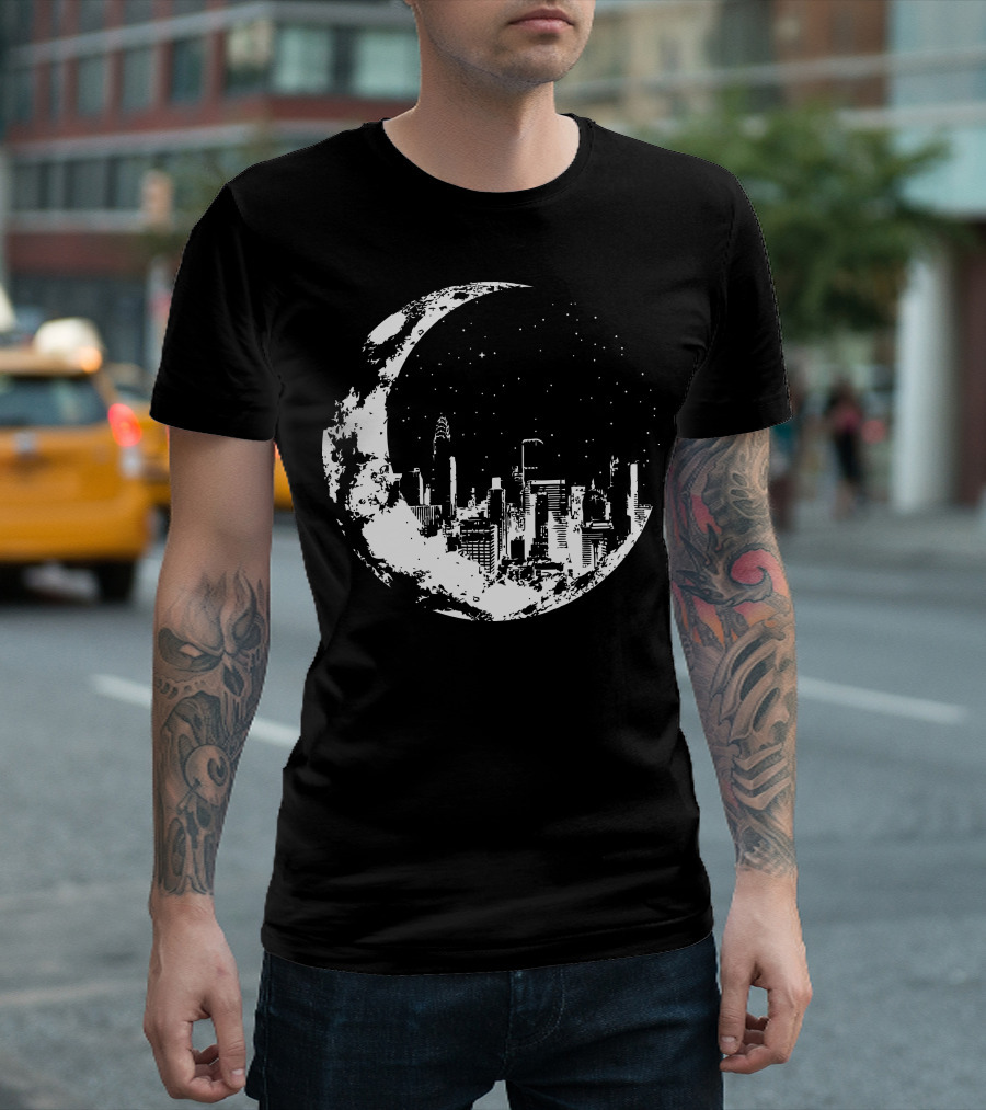 Crescent Moon New York City Skyline NYC Sky Hipster Boho Novelty Night Sky Urban Aesthetic T-Shirt