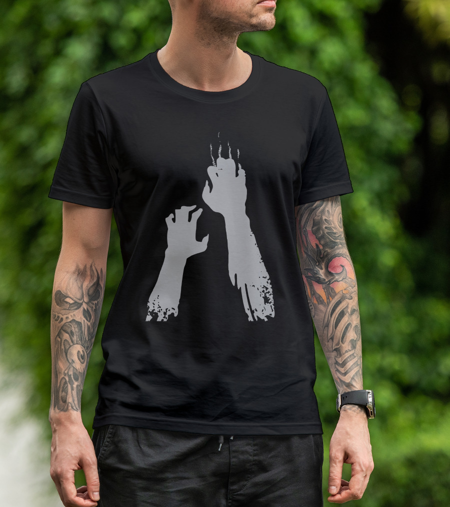 Zombie Hands Creepy Horror Halloween Motif T-Shirt