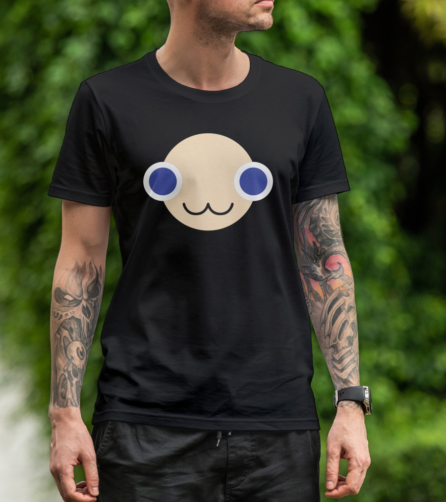 Smiling Moo Cute Minimalist Cow Face With Big Blue Eyes T-Shirt
