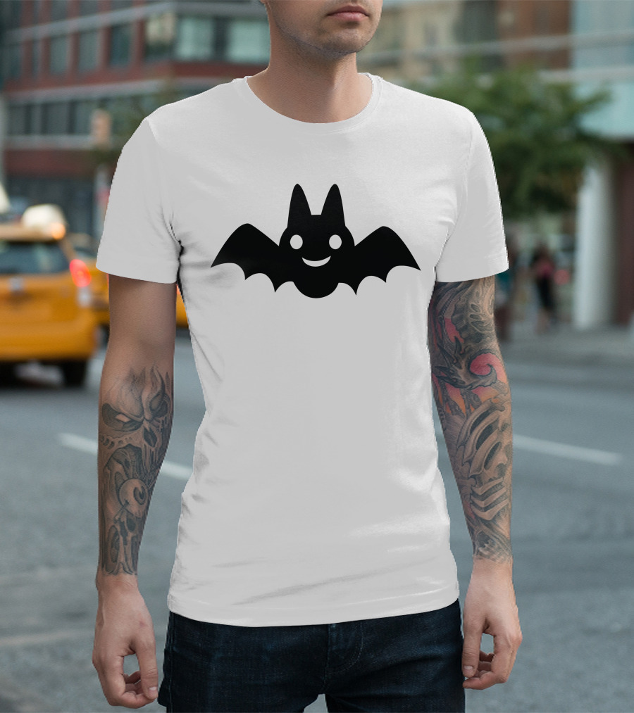 Cartoon Bat Smiling Face T-Shirt