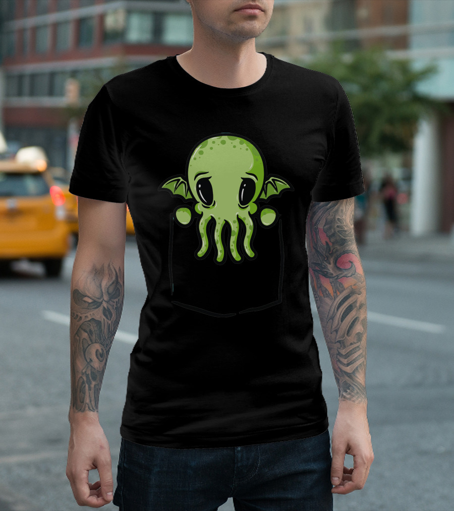Cthulhu Dans Ta Poche Adorable Tentacled Creature in Pocket T-Shirt