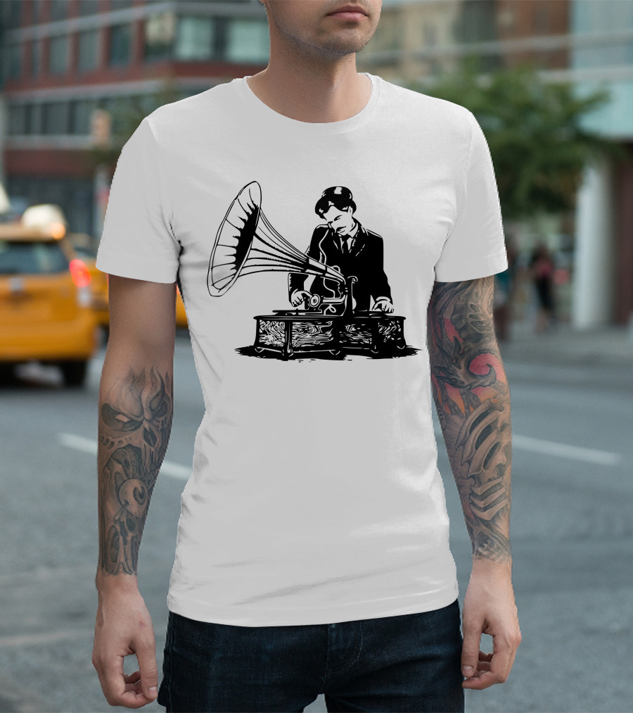Old School Music Grammophone Vintage T-Shirt
