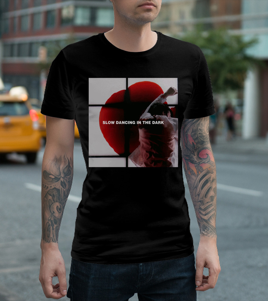 SLOW DANCING IN THE DARK Red Heart Background T-Shirt