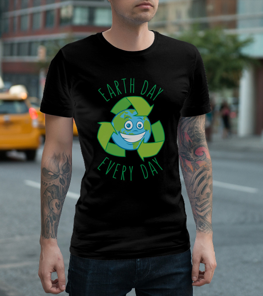 EARTH DAY EVERY DAY RECYCLE CARTOON EARTH T-Shirt