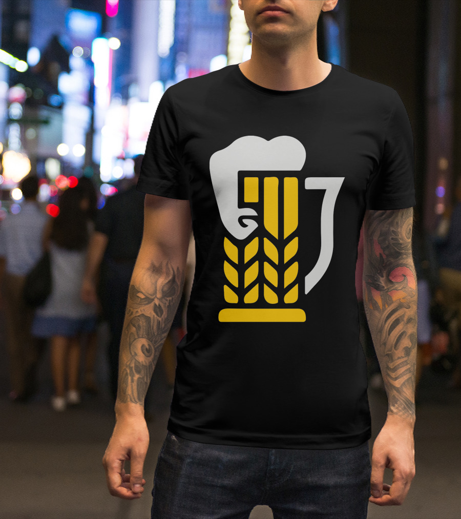 Beer Arm Strong Wheat Mug With Foam Flexing Muscle T-Shirt