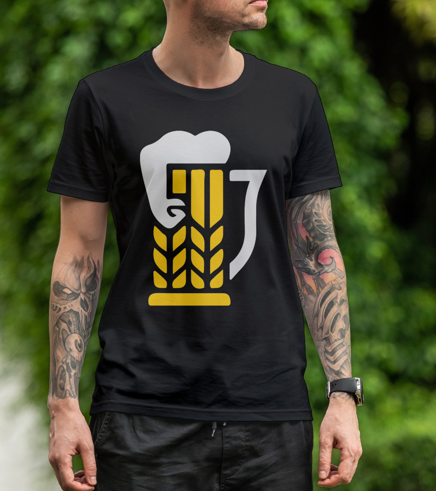 Beer Arm Strong Wheat Mug With Foam Flexing Muscle T-Shirt