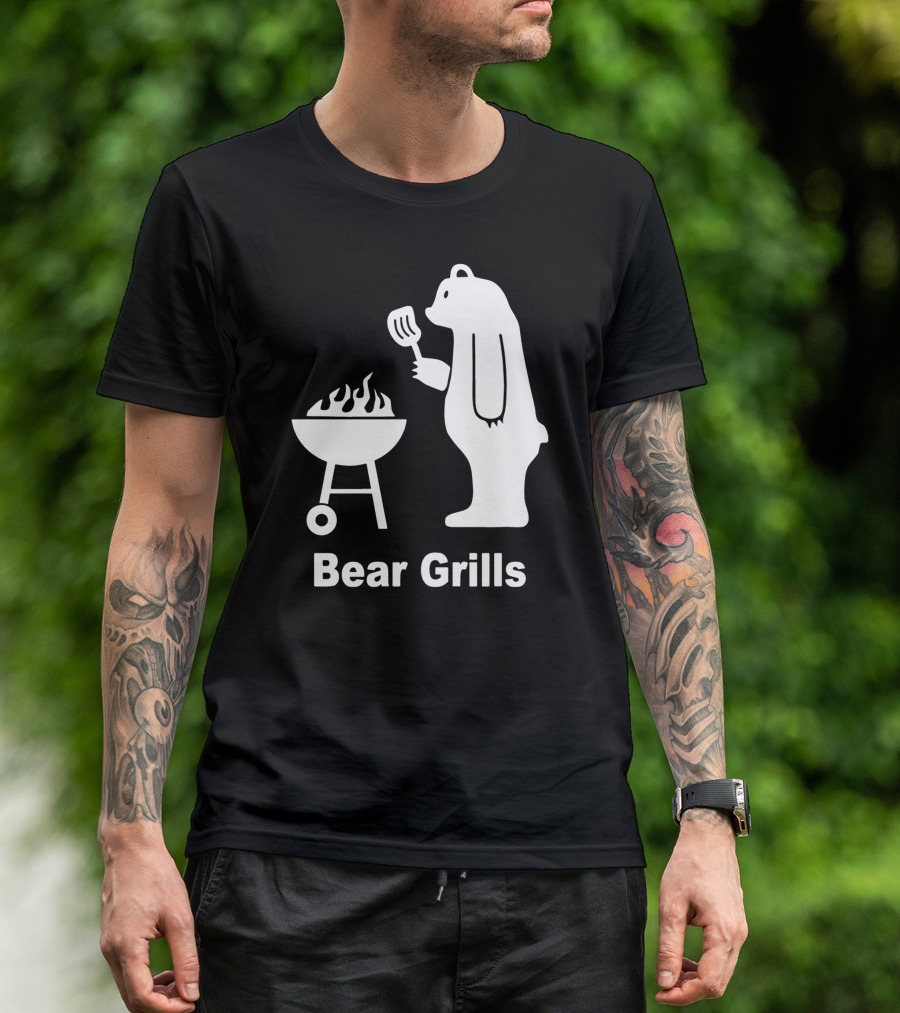 Bear Grills Funny BBQ Pun With Bear Cooking On Grill T-Shirt