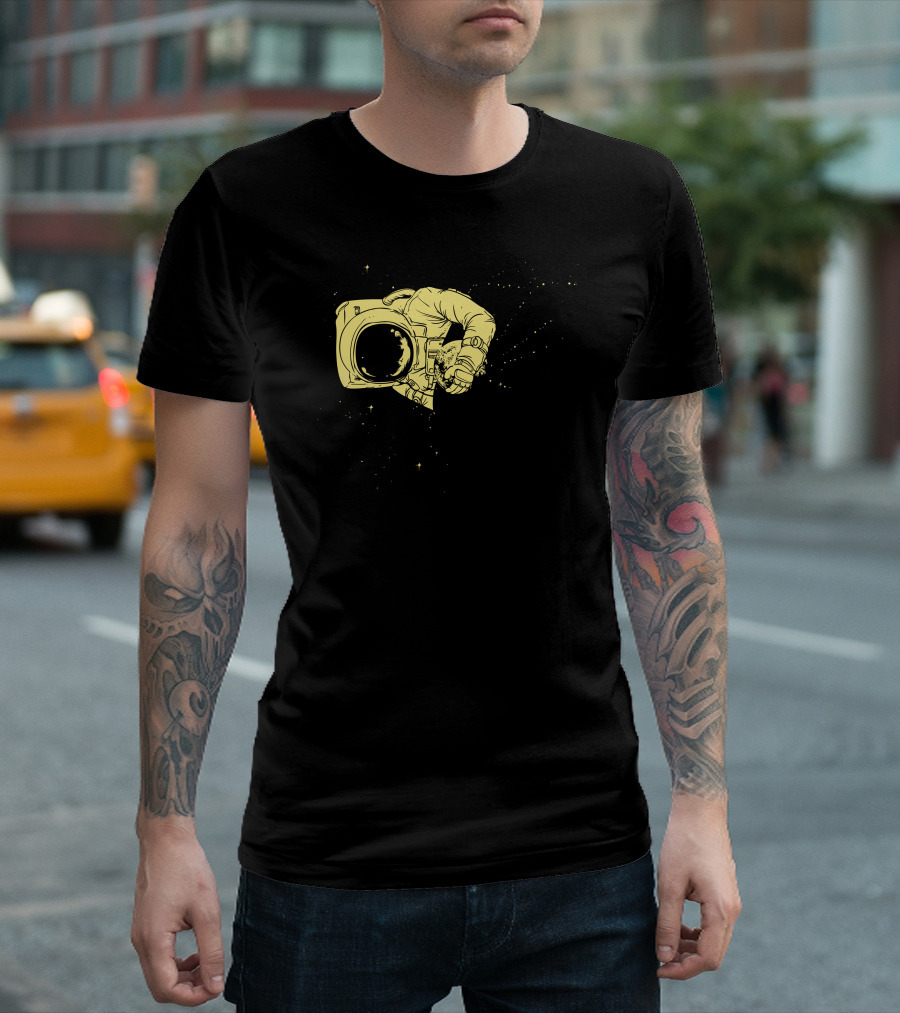 Universe Dream Floating Astronaut Space Exploration T-Shirt