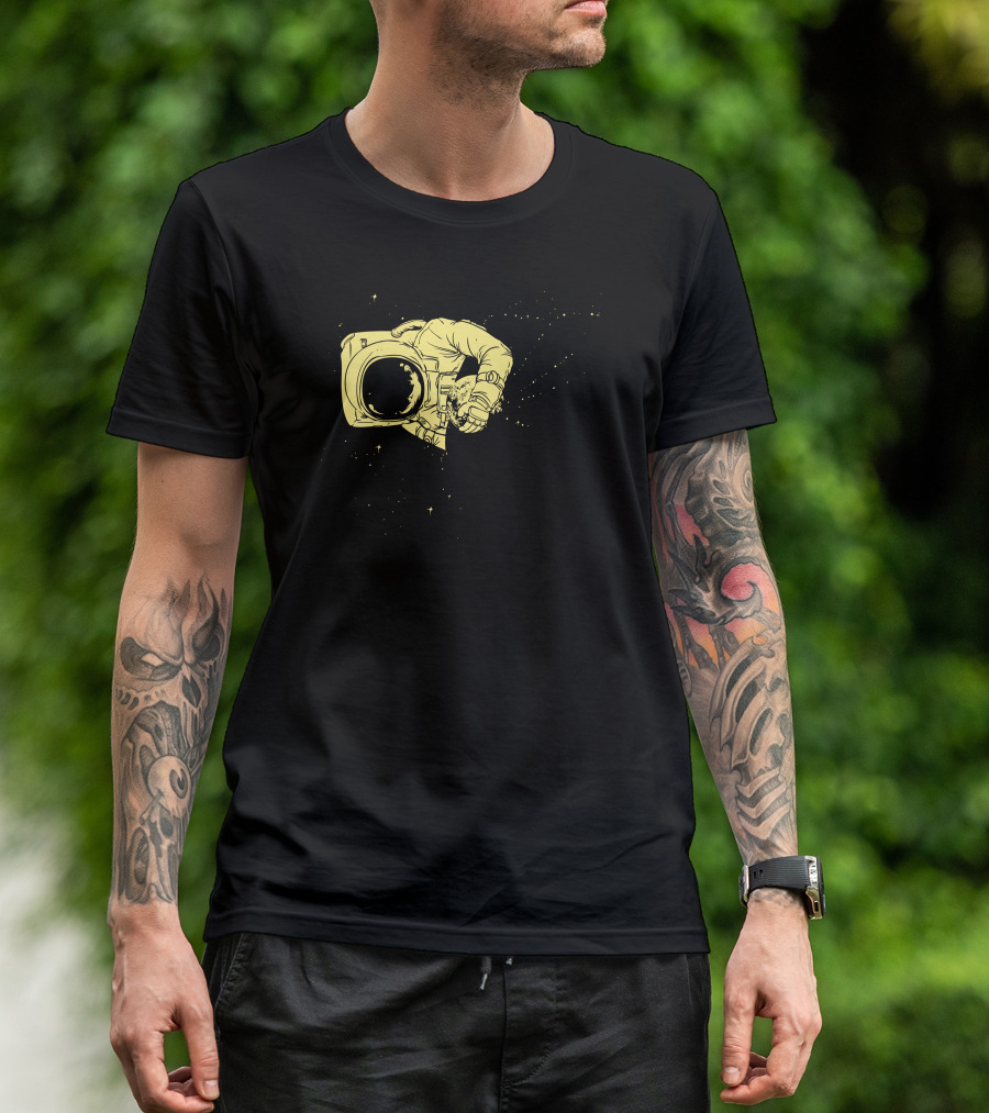 Universe Dream Floating Astronaut Space Exploration T-Shirt