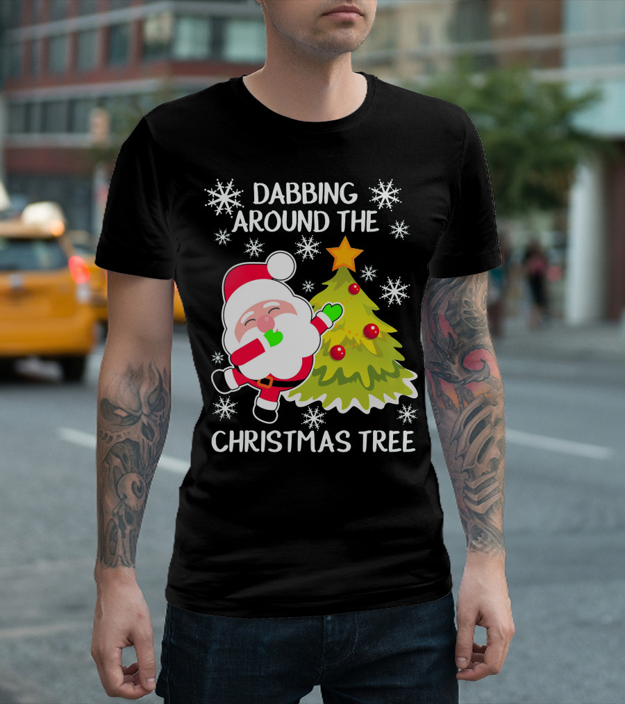 Dabbing Santa Claus Around The Christmas Tree With Snowflakes T-Shirt