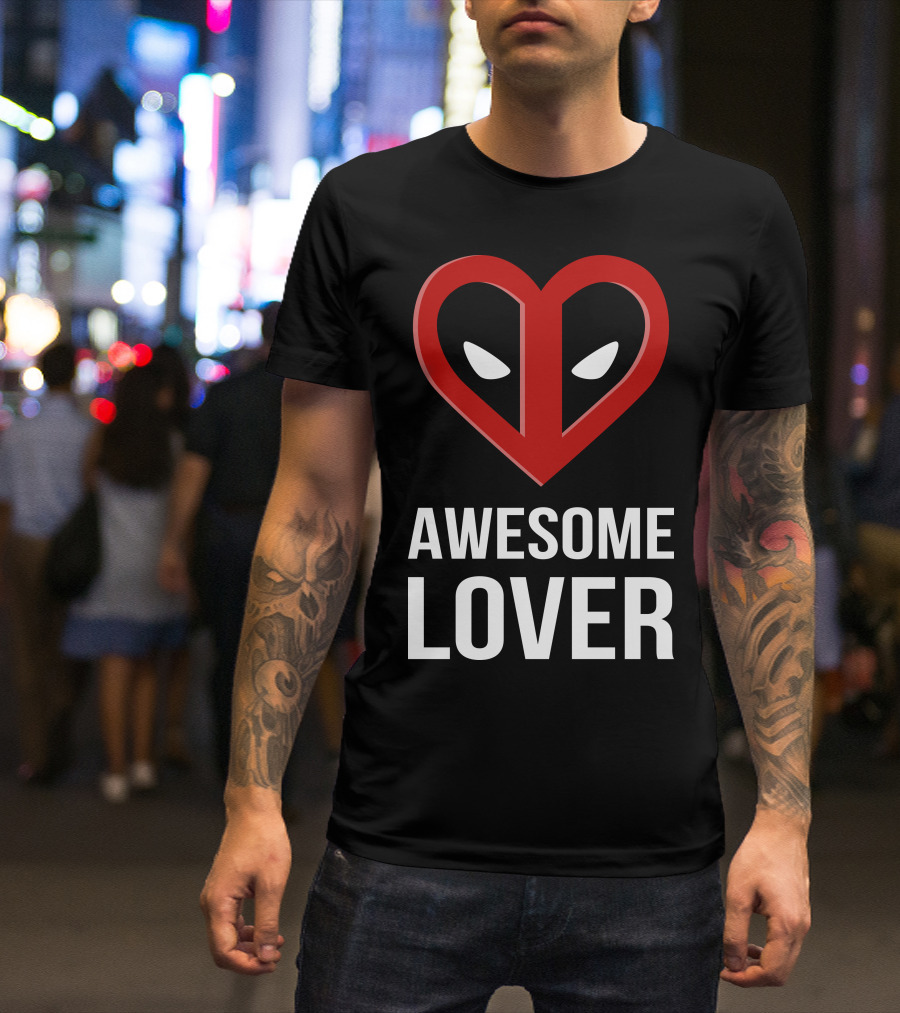 Awesome Lover Heart Mask T-Shirt