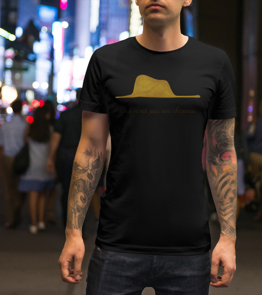 Ceci N'est Pas Un Chapeau T-Shirt