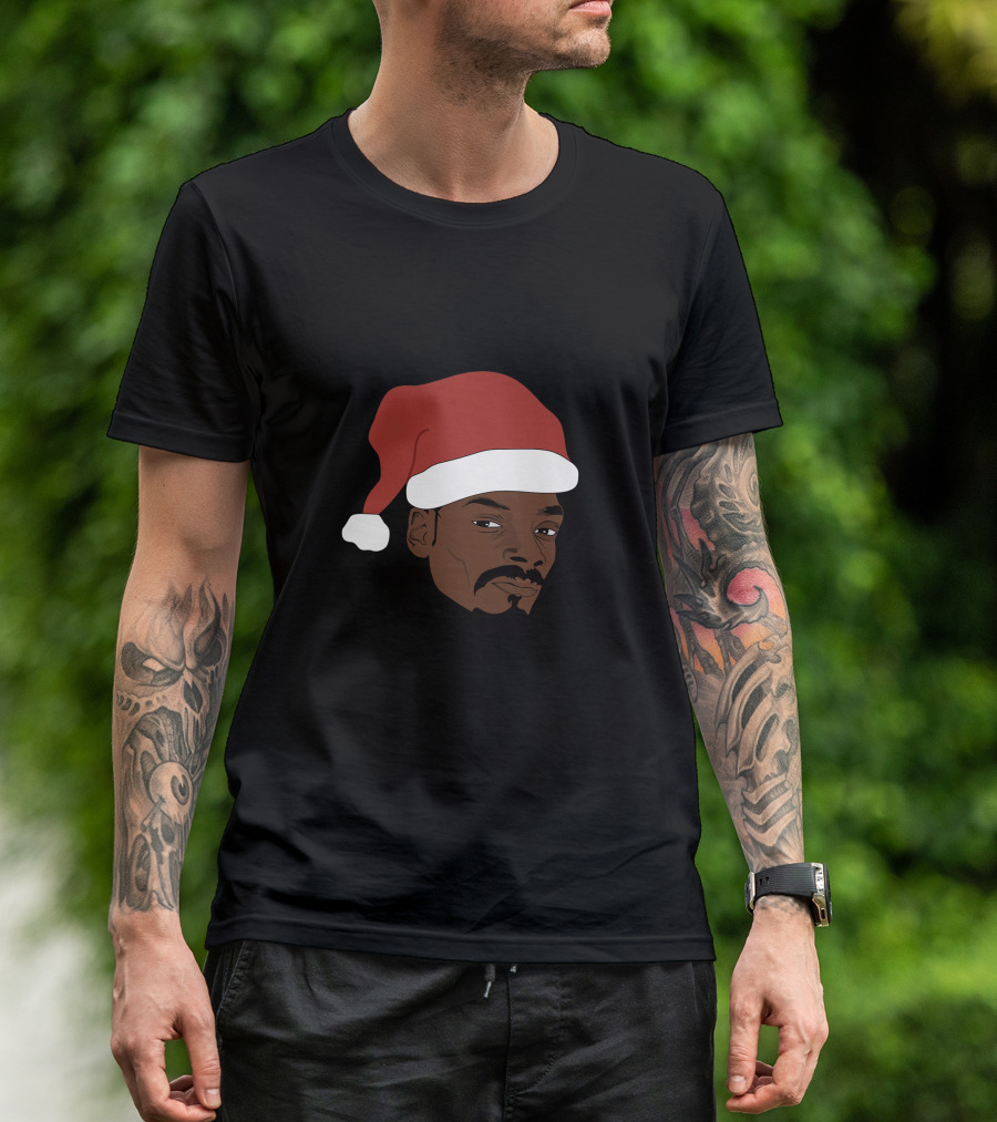 Twas The Nizzle Before Chrismizzle All Through The Hizzle Santa Hat Braids T-Shirt