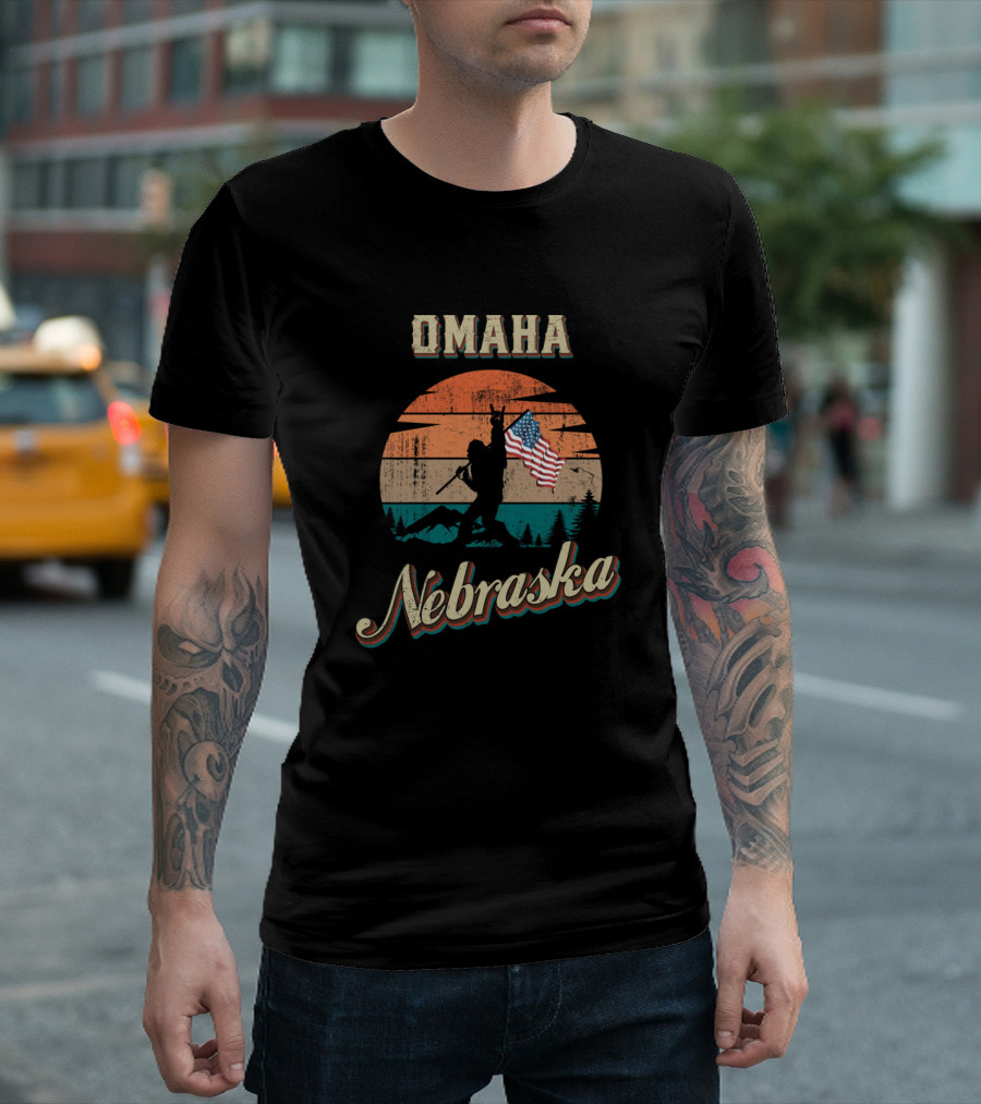Omaha Nebraska Vintage American Flag Sunset Scene T-Shirt