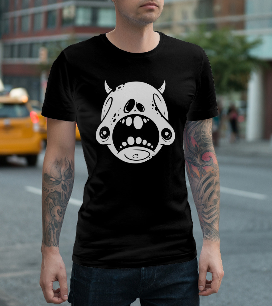 Petrified Skull Horned Scream Monster Face T-Shirt