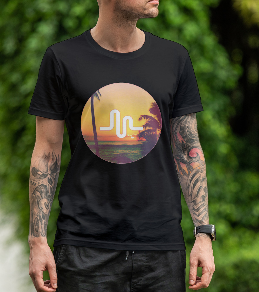 Musically Holiday Tropical Sunset With Palm Trees T-Shirt