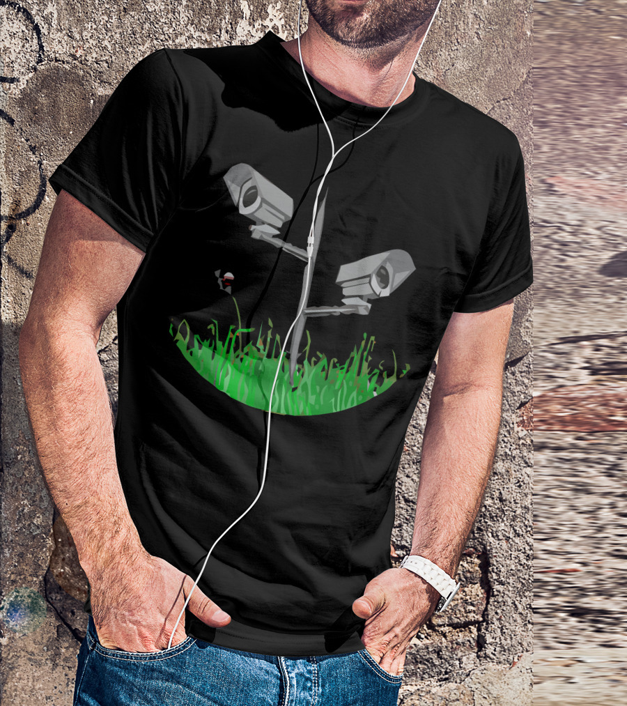 New World Order CCTV Surveillance Cameras In Grass T-Shirt
