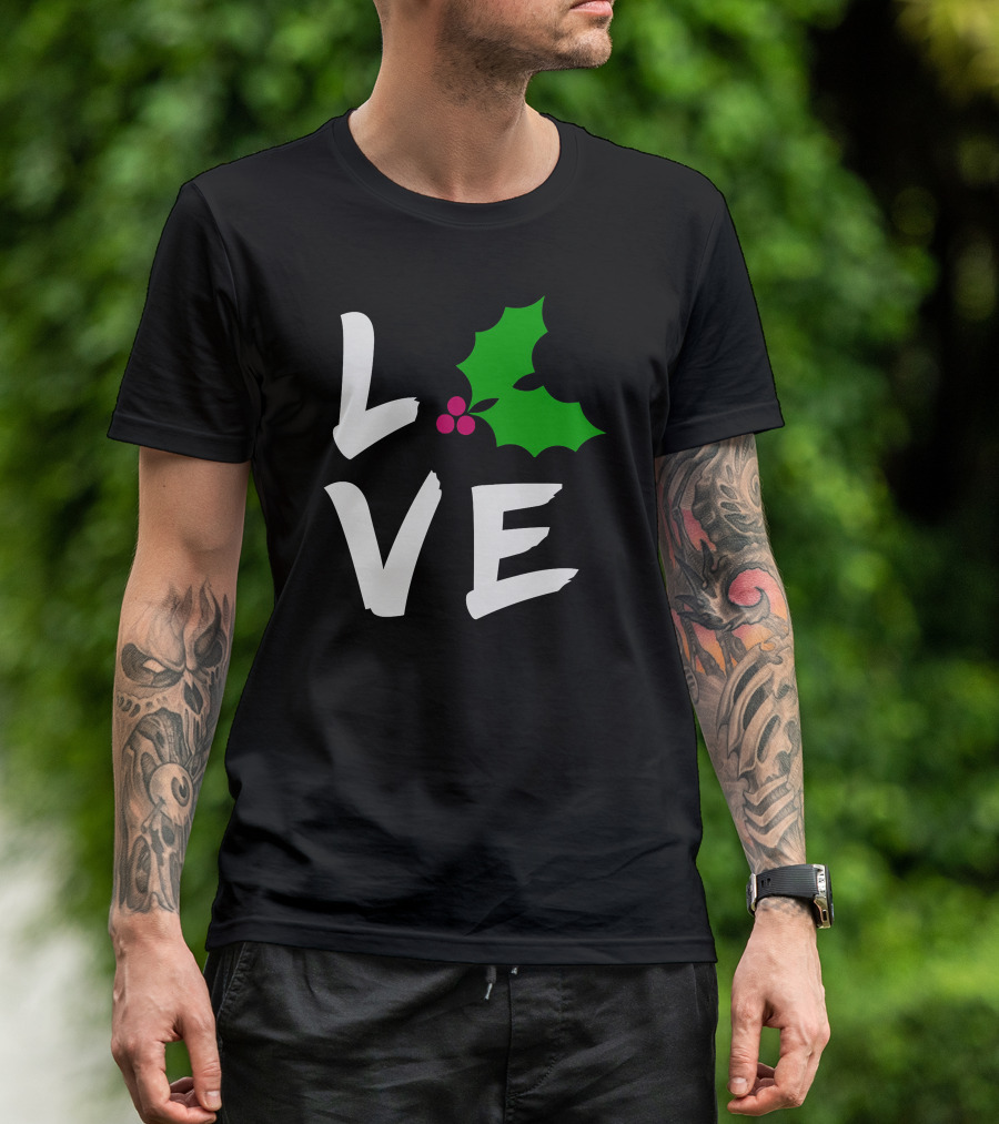 LOVE Christmas Holly Berry Festive T-Shirt