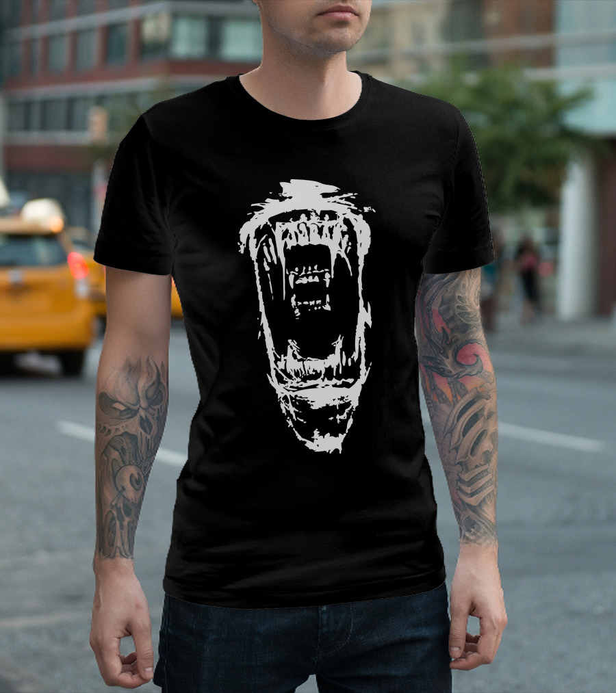 Alien Movie Xenomorph Roaring Creature T-Shirt