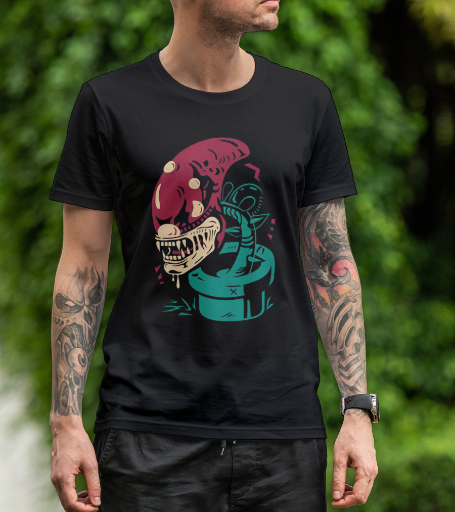 Alien Plant Xenomorph Venus Flytrap Fusion T-Shirt