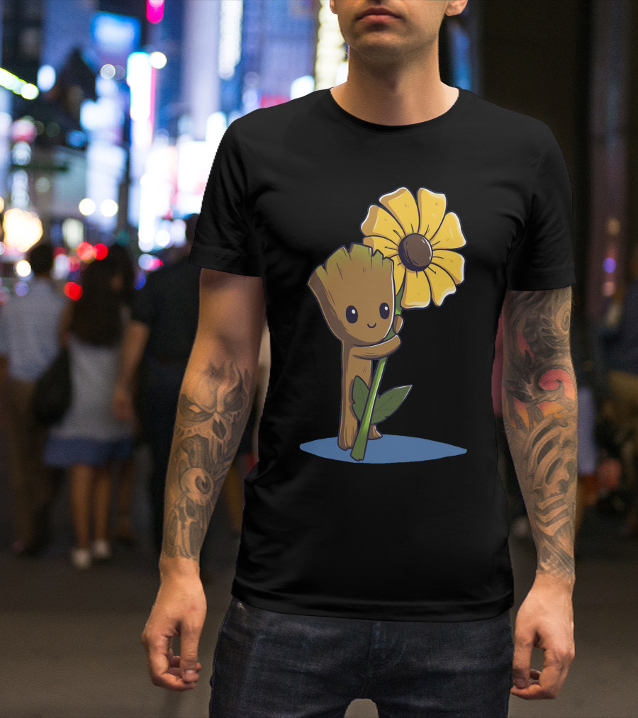 Guardian Groot Green Thumb Flower Hug T-Shirt