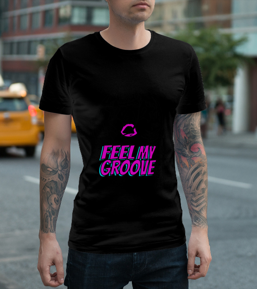 Feel My Groove Star Sunglasses Vibrant Lips Retro Vibe T-Shirt