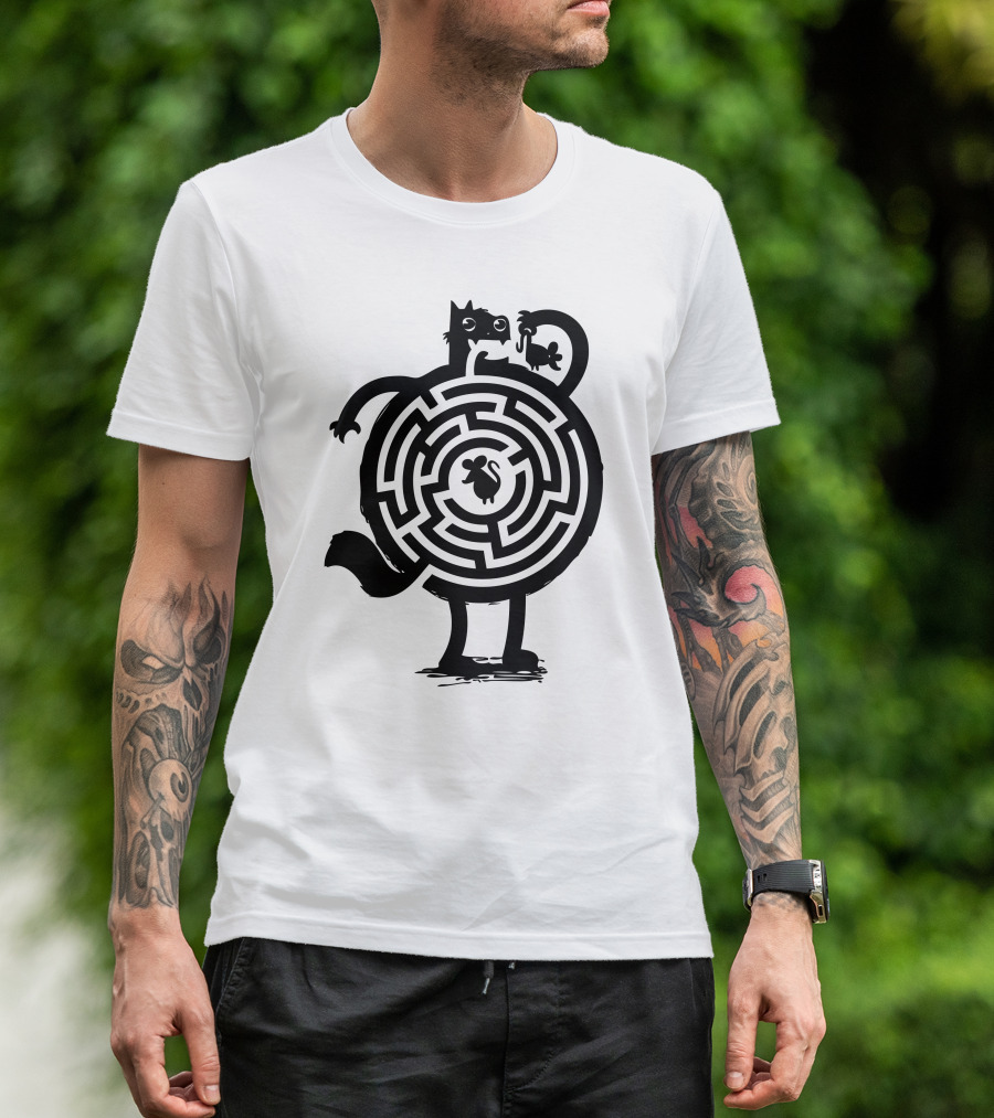 Amazing Cat Maze Eating Fish T-Shirt
