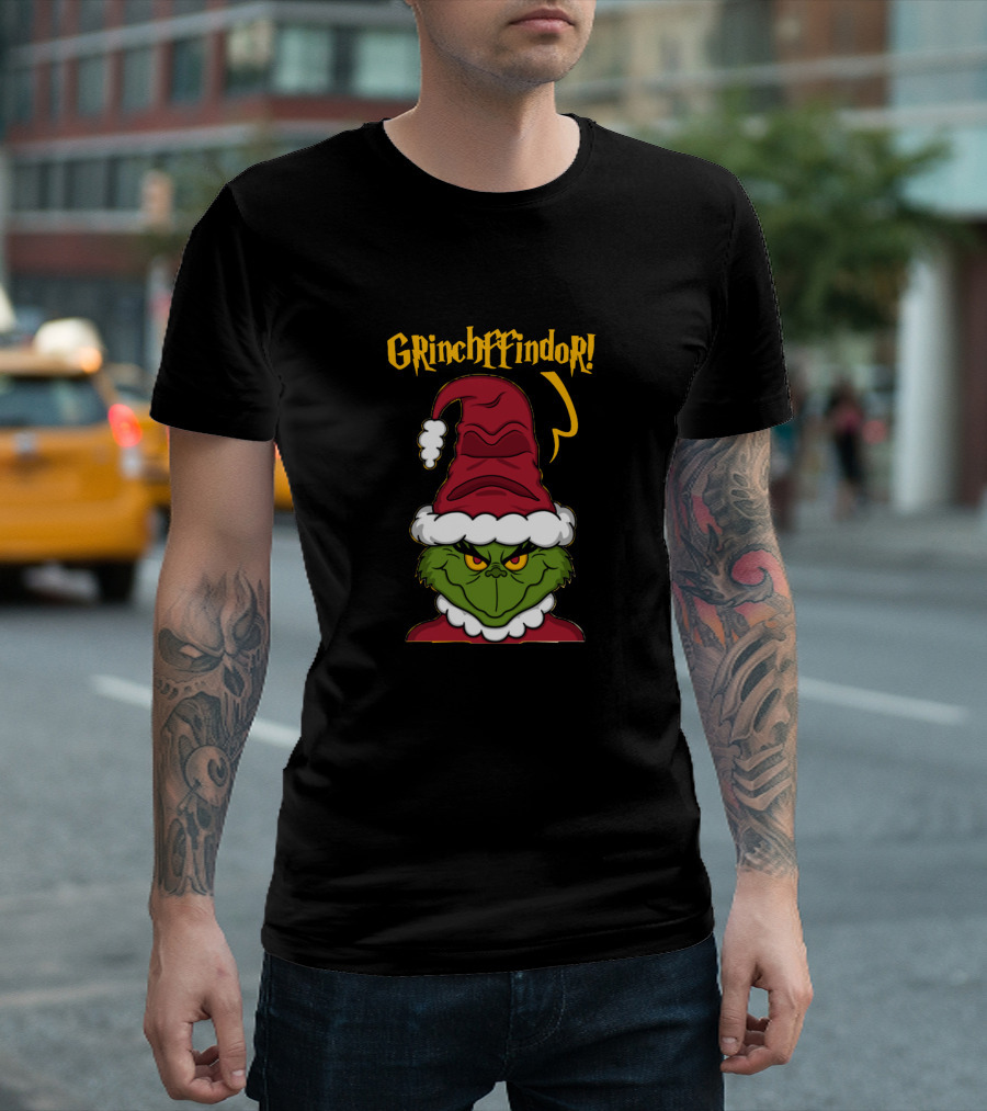 Grinchffindor Christmas Santa Hat Edwards T-Shirt