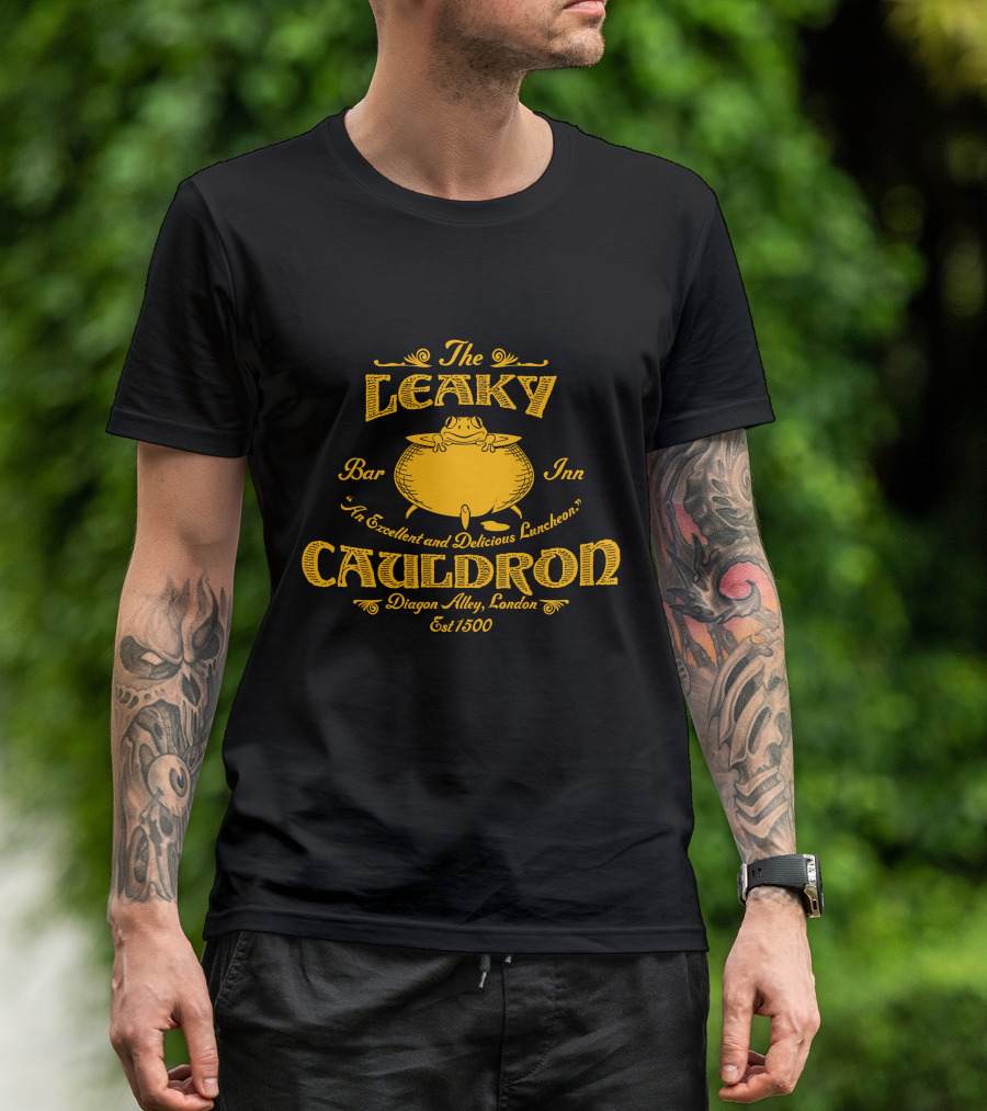 The Leaky Cauldron Bar Inn Diagon Alley London Est 1500 An Excellent And Delicious Luncheon T-Shirt