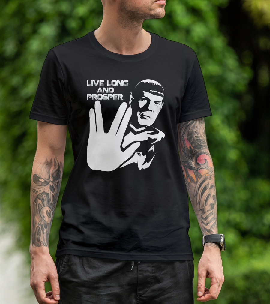 Live Long And Prosper Vulcan Salute T-Shirt