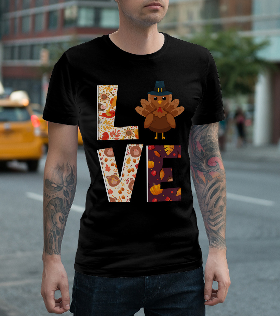 Thanksgiving Turkey Love Autumn Leaves Acorns Pumpkins T-Shirt