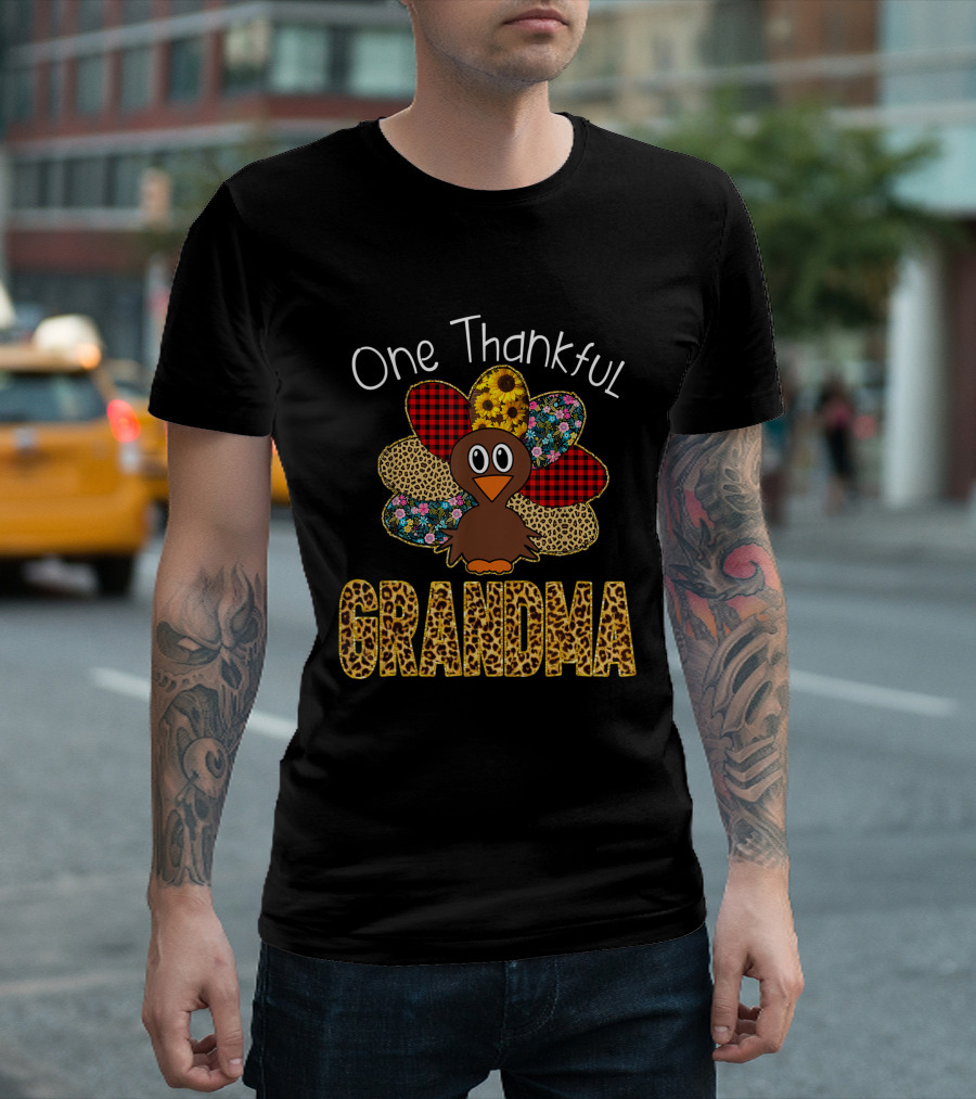 One Thankful Grandma Turkey Patchwork T-Shirt