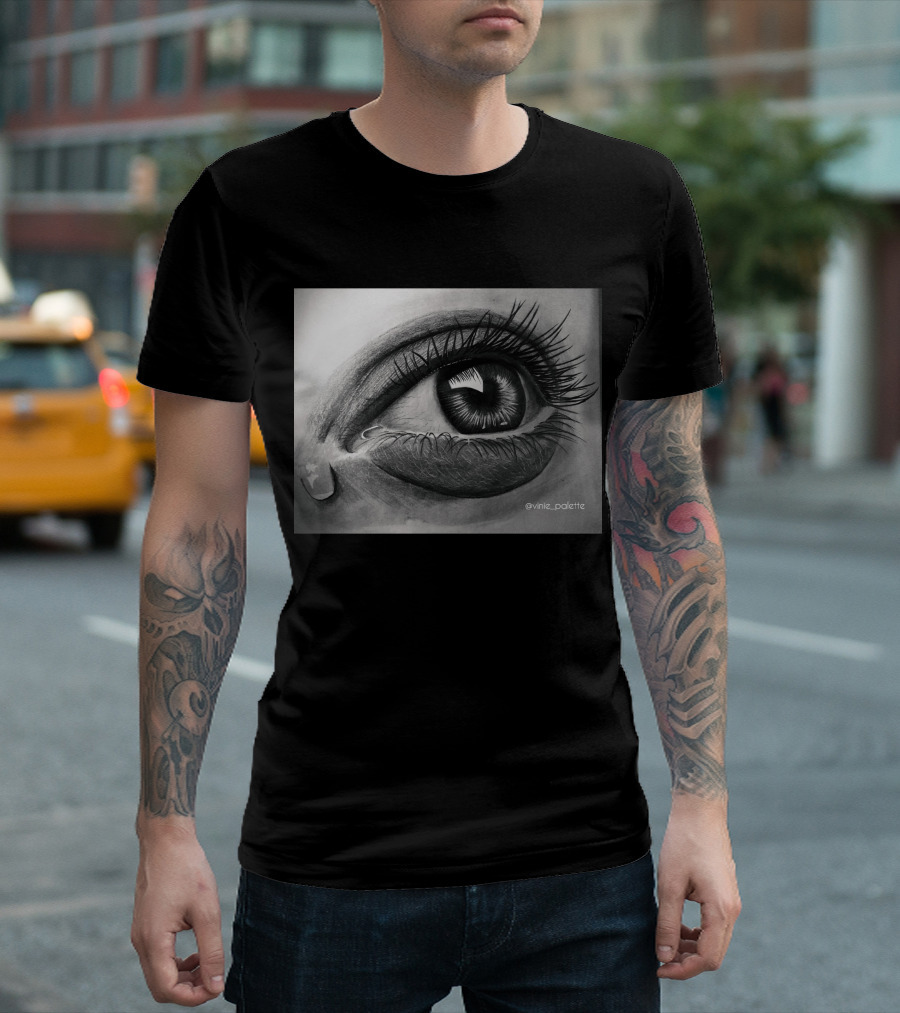 Hyper Realistic Eye @vinie_palette T-Shirt