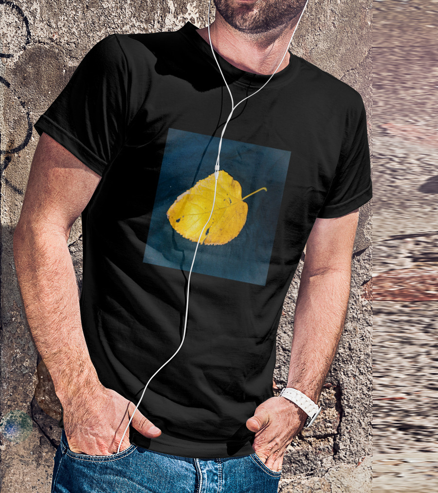 Single Yellow Leaf Autumn Fall Foliage T-Shirt