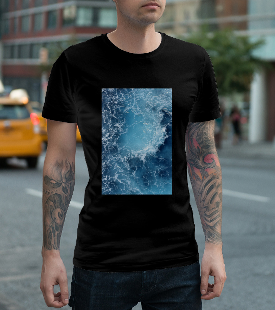 Beautiful Ocean Waves in Motion T-Shirt